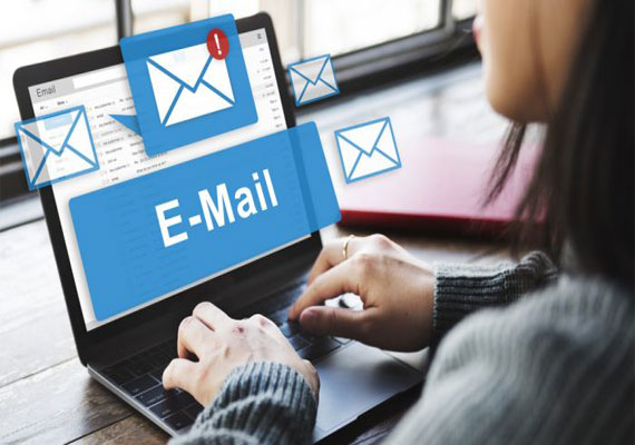 Tenha seus e-mails e sites hospedados com segurança. Agilidade, suporte e amplo armazenamento.